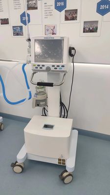 Ventilatore di terapia intensiva certificato CE con compressore Purple Horn per terapia intensiva e OR